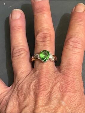 Sterling Silver Green Teardrop Gemstone Ring with Diamond Accents